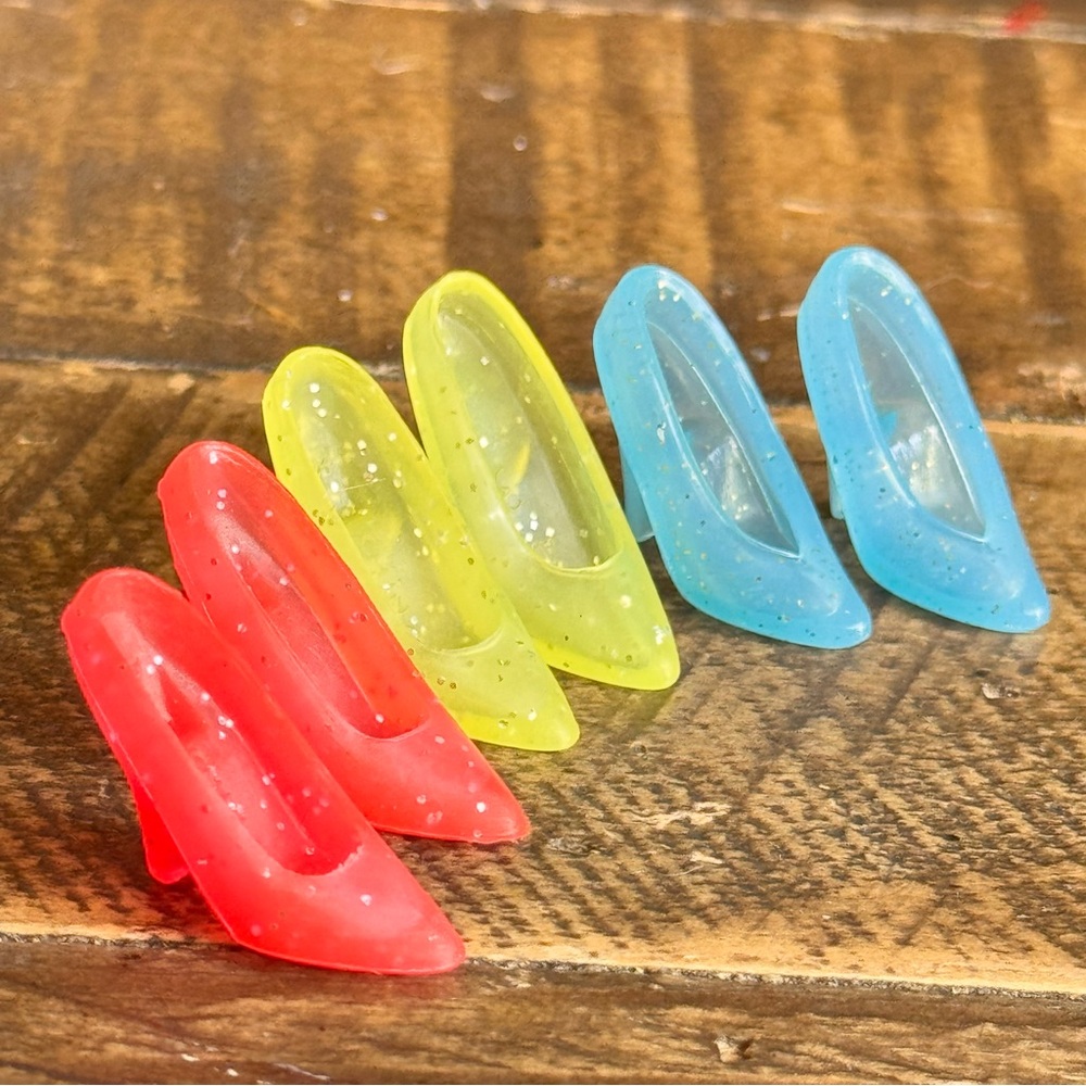 VINTAGE MATTEL BARBIE GLITTER CLOSED TOE HIGH HEELS PUMPS SET OF 3 BRIGHT